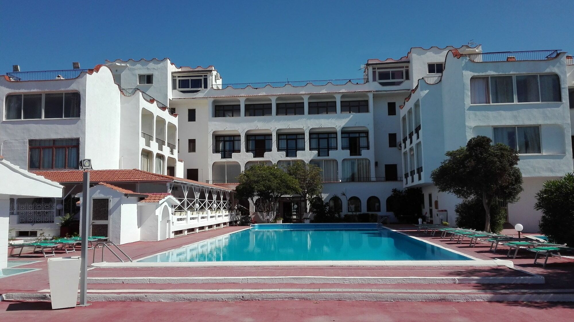 International Resort มอนดราโกเน ภายนอก รูปภาพ
